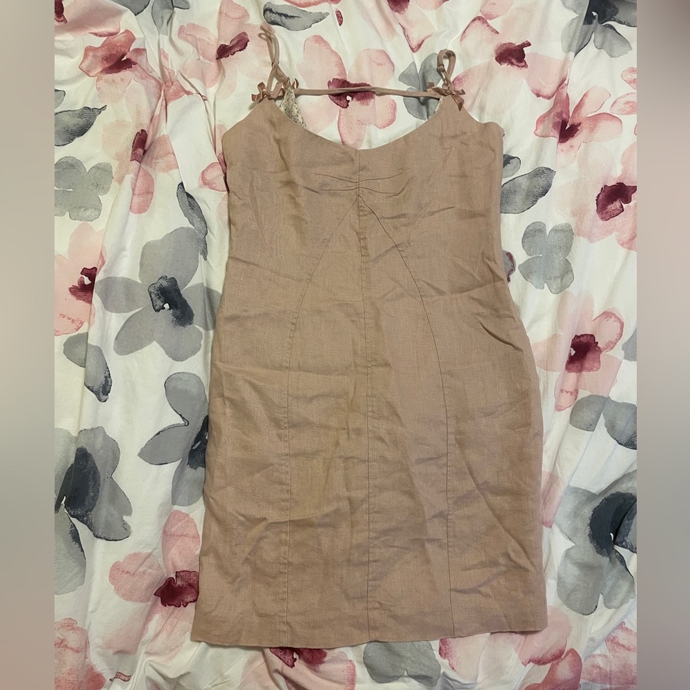 Sweet pink dress with bow detail
